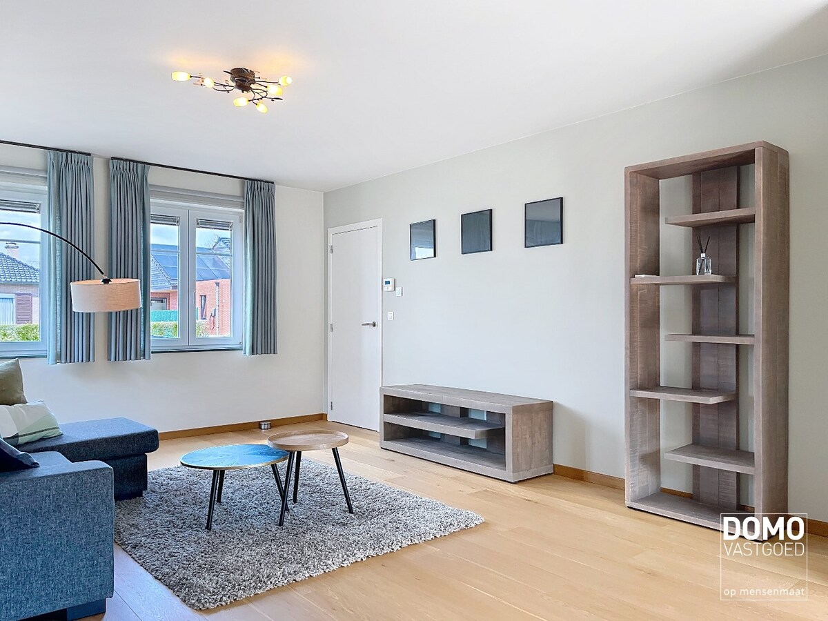 PRACHTIGE WONING MET 3 SLAAPKAMERS EN ZUIDGERICHTE TUIN 