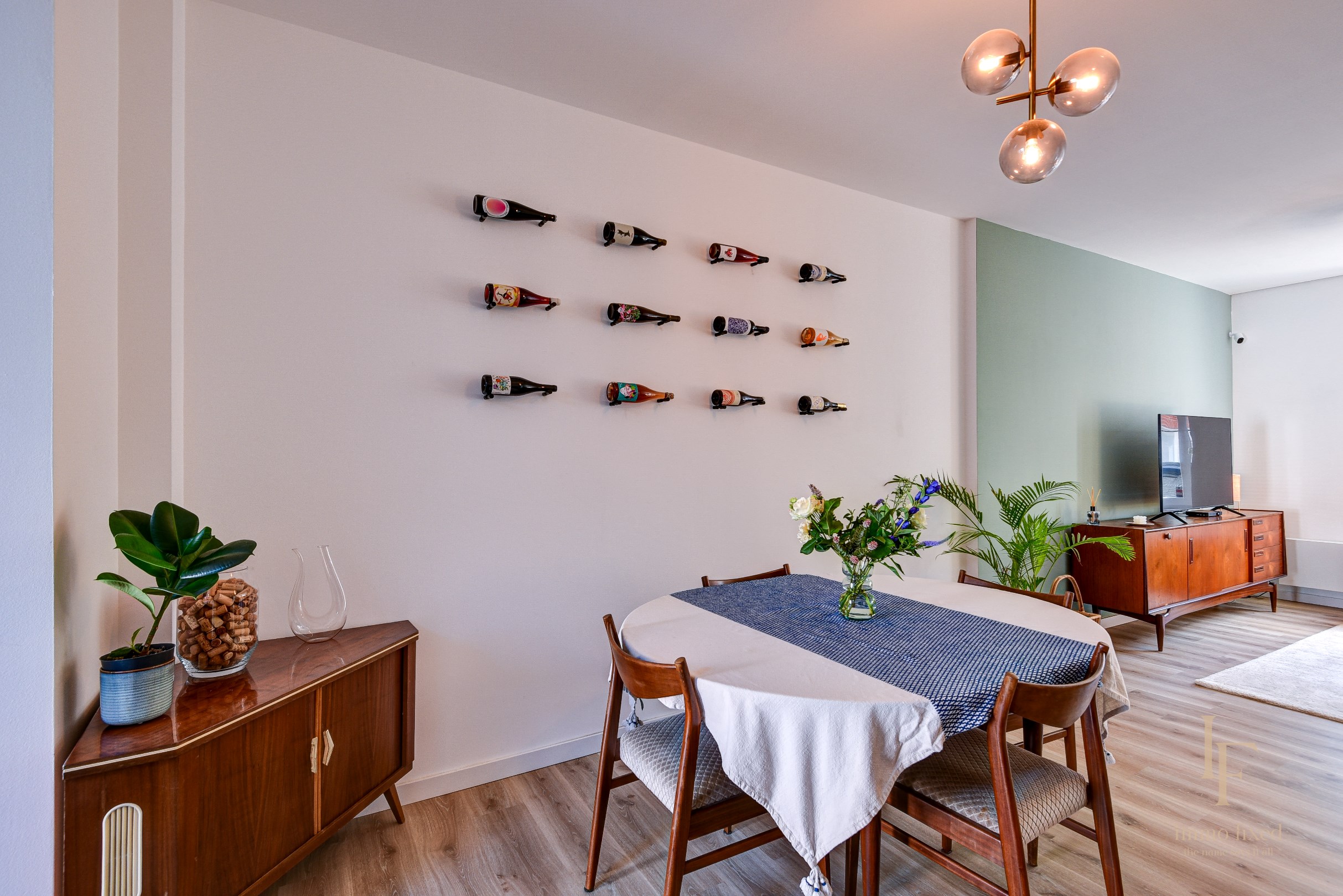 Gerenoveerde rijwoning met 2 slaapkamers in Schoten! 