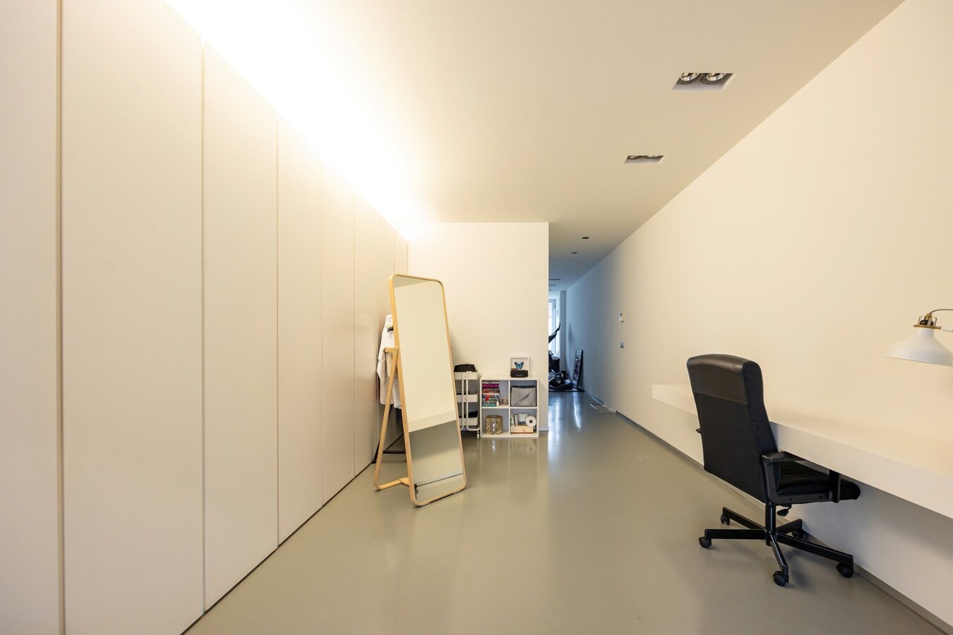 Instapklare designwoning met lift en zwembad 