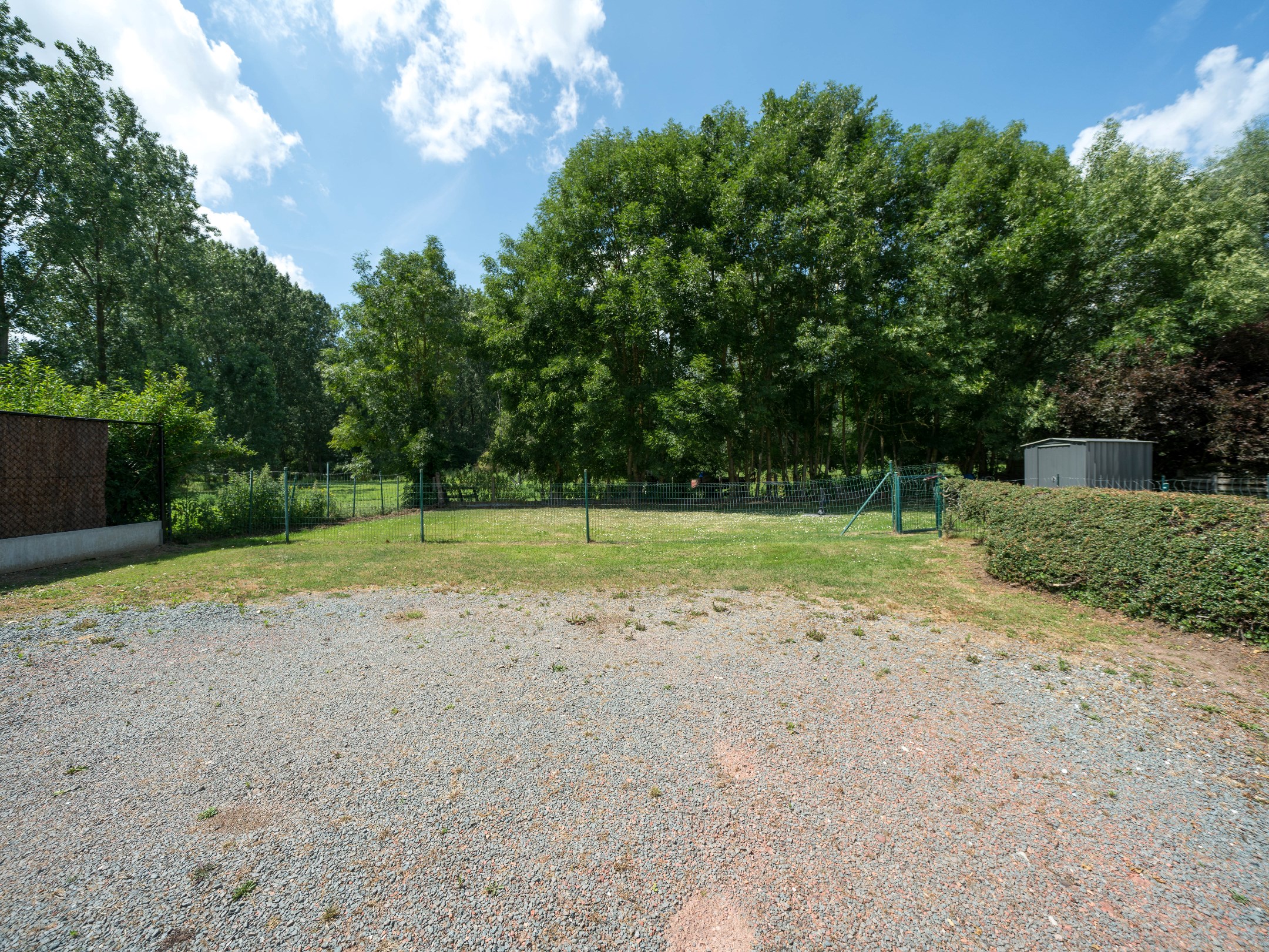 Woning op gegeerde locatie met uitbreidingsmogelijkheden 