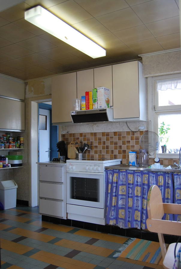 Te renoveren woning met bijgebouwen op 3516m² te Wachtebeke 