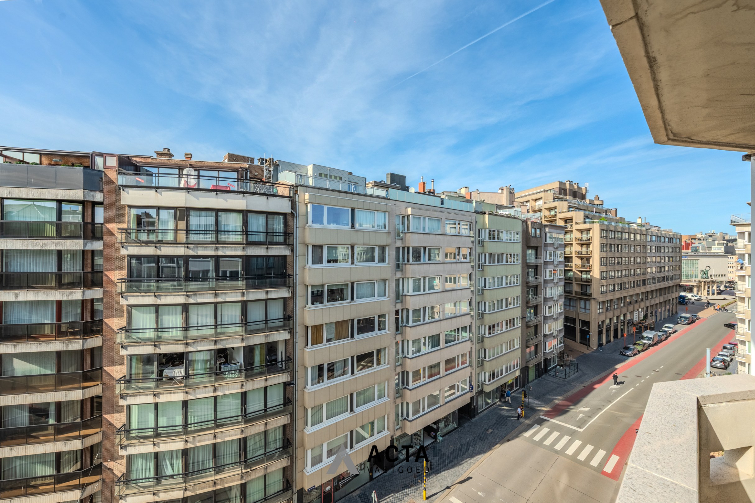 Instapklaar appartement met 2 terrassen in het centrum 