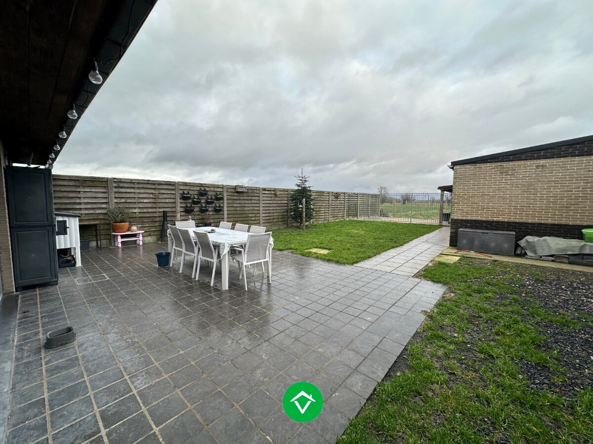 Alleenstaande woning te Eernegem 