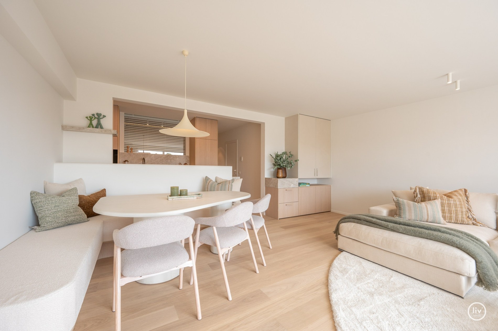 Volledig gerenoveerd 3-slaapkamerappartement met open zicht en prachtig uitzicht op het Zegemeer 