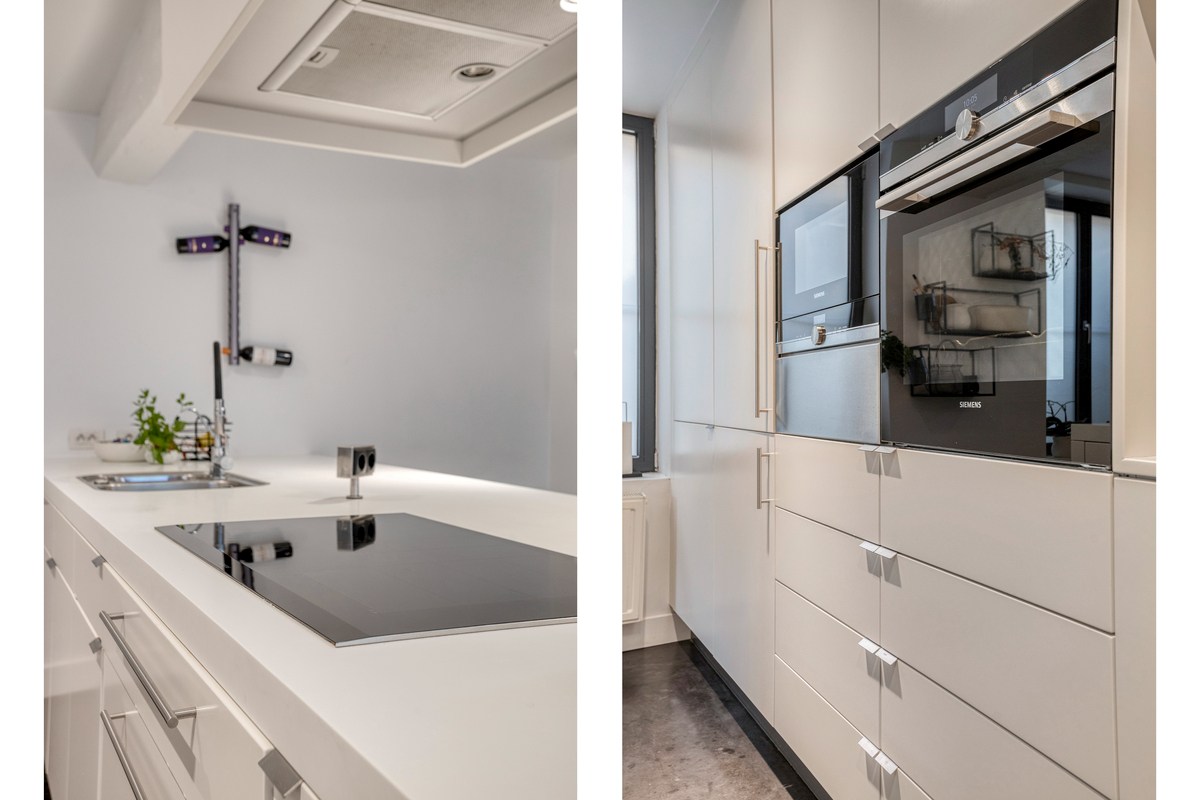 Moderne keuken in half-open configuratie
