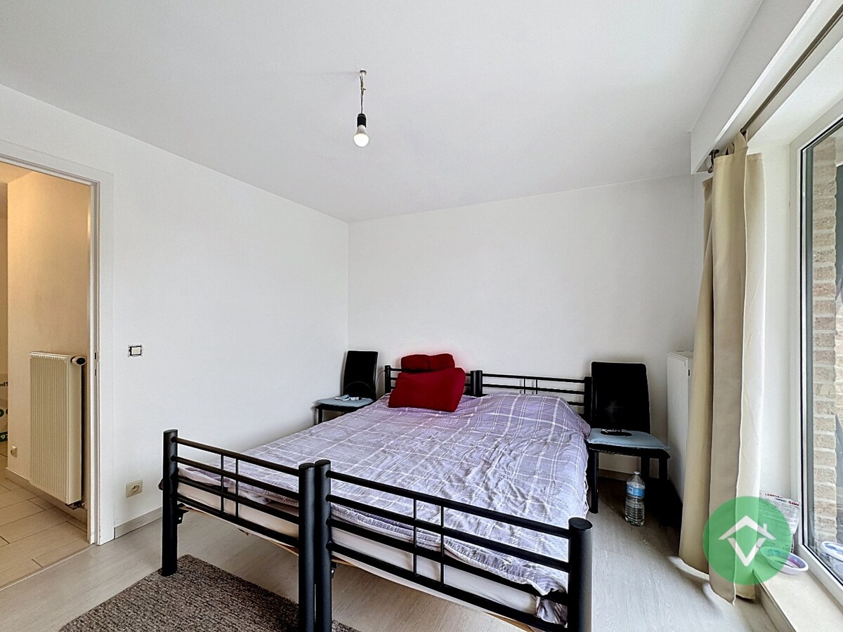 Instapklaar appartement met 4 slaapkamers en 2 badkamers in centrum Gistel 