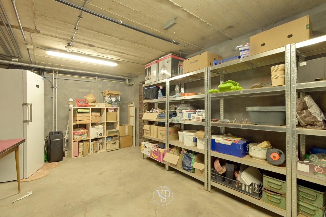 Exceptioneel ruim appartement in centrum Gavere. 