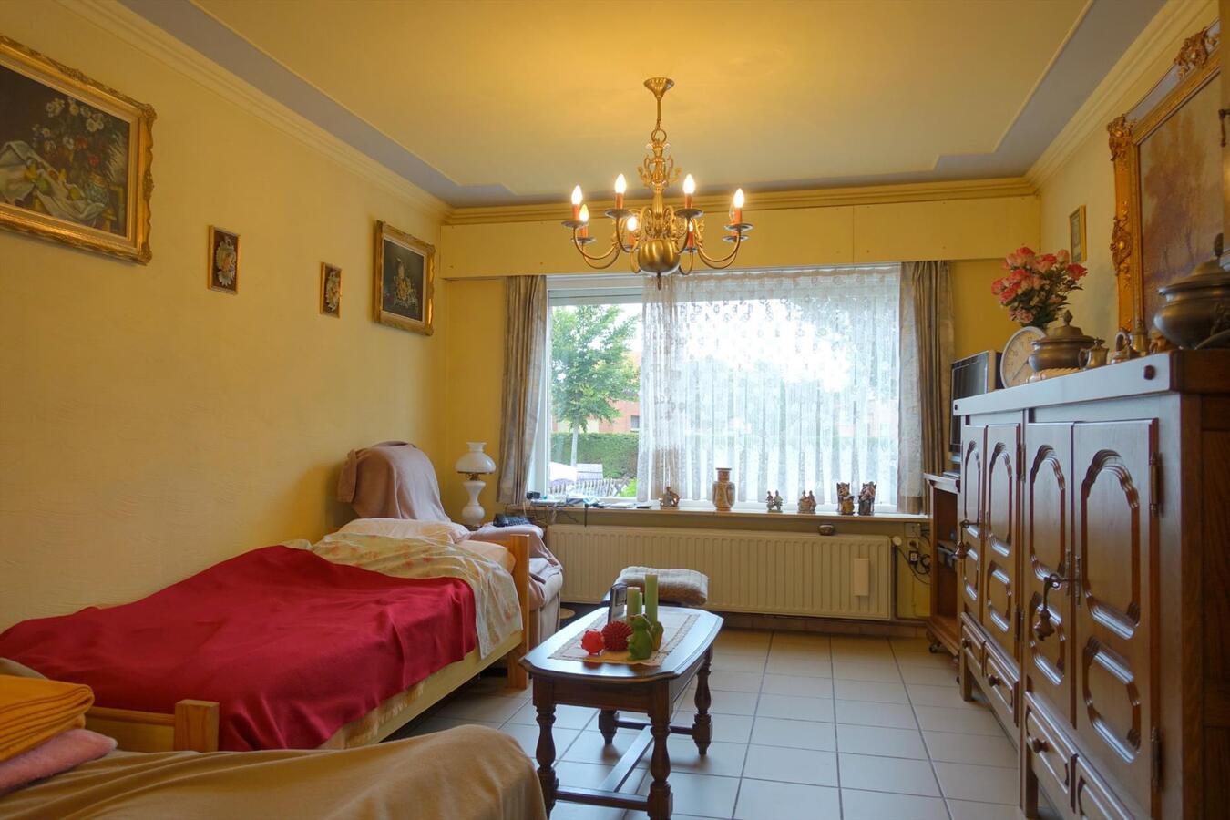 Zonnige charmante half-open woning 