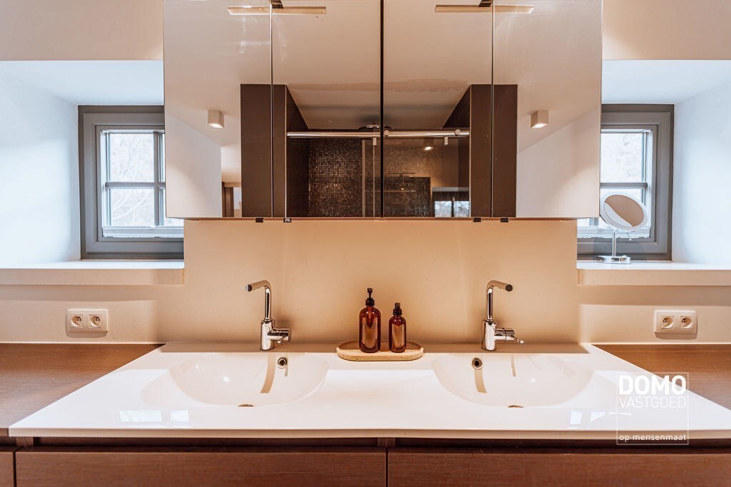 Exclusieve villa, zeer rustig gelegen, aan de groene bossen van Bolderberg. 