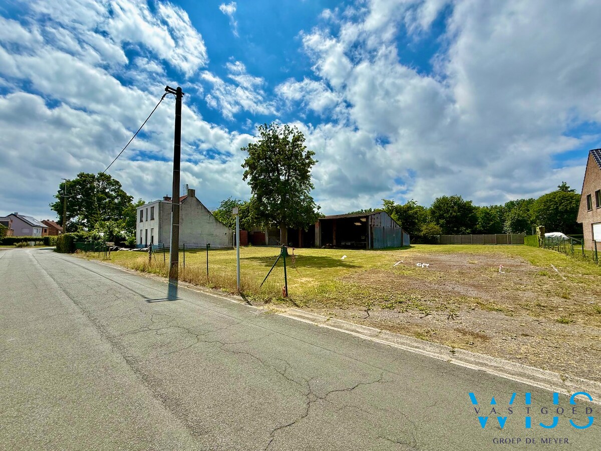 Bouwgrond van 1030m² op TOPLOCATIE ! 