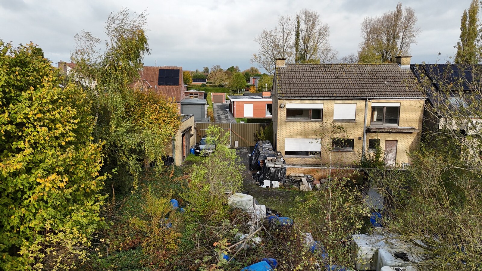 statige halfopen bebouwing in Wevelgem (Moorsele) 