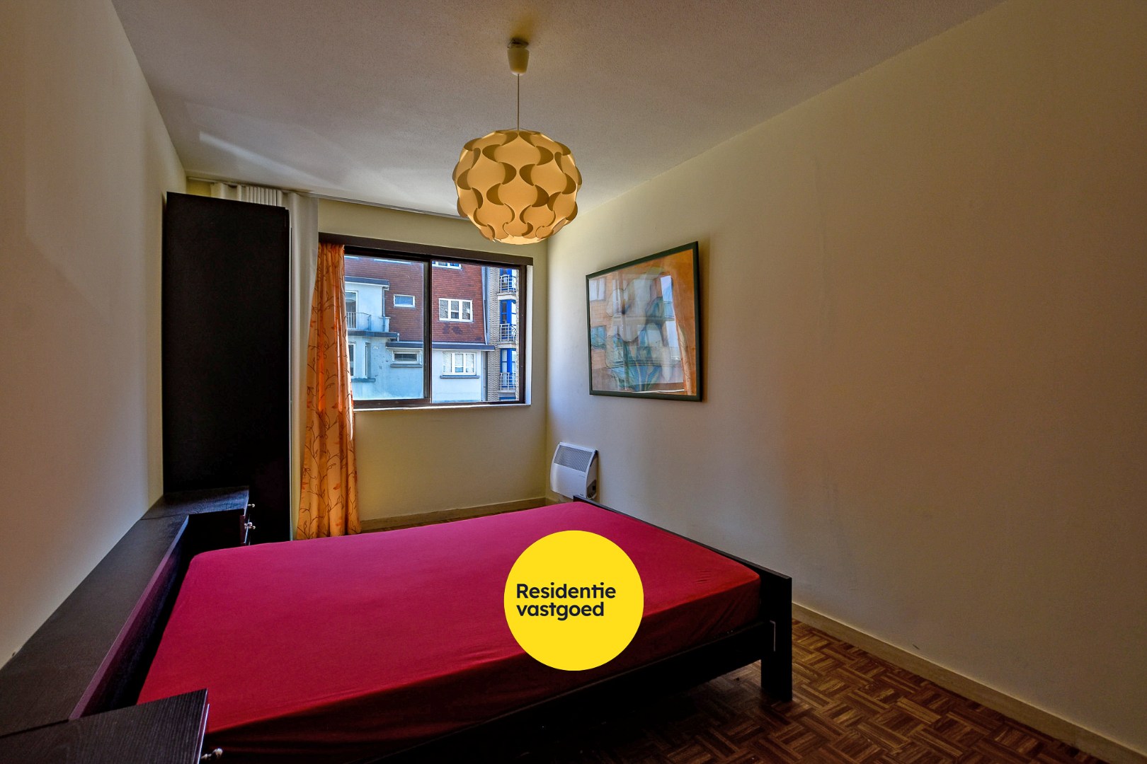 2-slaapkamerappartement (84m²) met FRONTAAL &amp; LATERAAL ZEEZICHT en 2 TERRASSEN op de zeedijk te De Panne. 