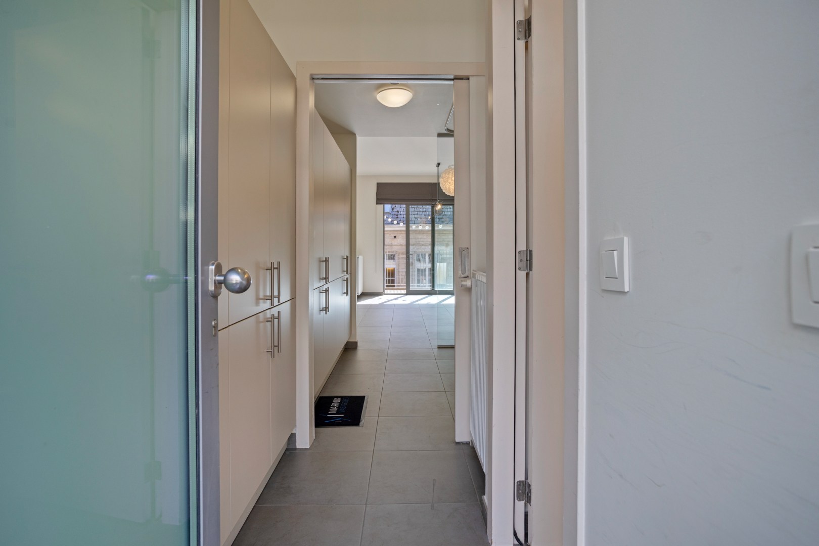 Studio met ruim terras, ondergrondse autostaanplaats en private kelderberging in Leuven! - EPC 60 kWh/m² - bewoonbare opp. 47 m² 