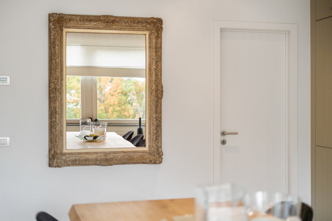Instapklaar appartement met prachtig open en groen zicht nabij de zeedijk van Heist. 