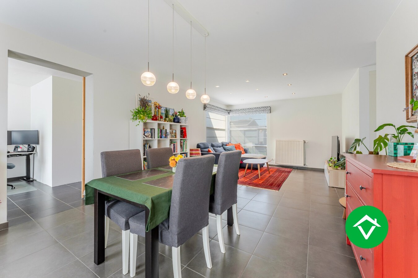 Hedendaagse gezinswoning met 5 slaapkamers en carport in Koekelare (De Mokker) 