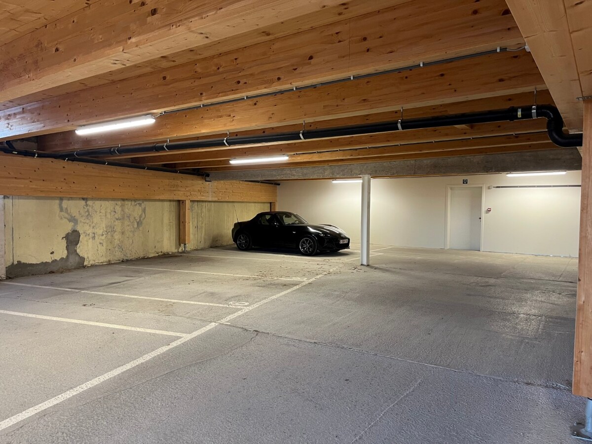 2 slpk-appartement incl. ondergrondse staanplaats ! 