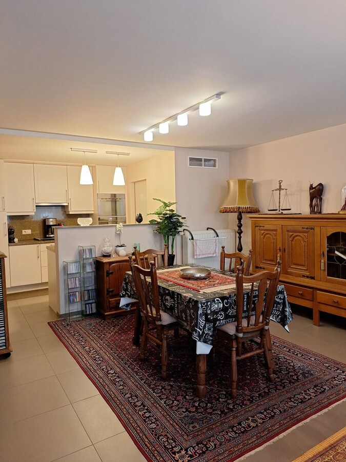 Modern gelijkvloers appartement te Kermt 