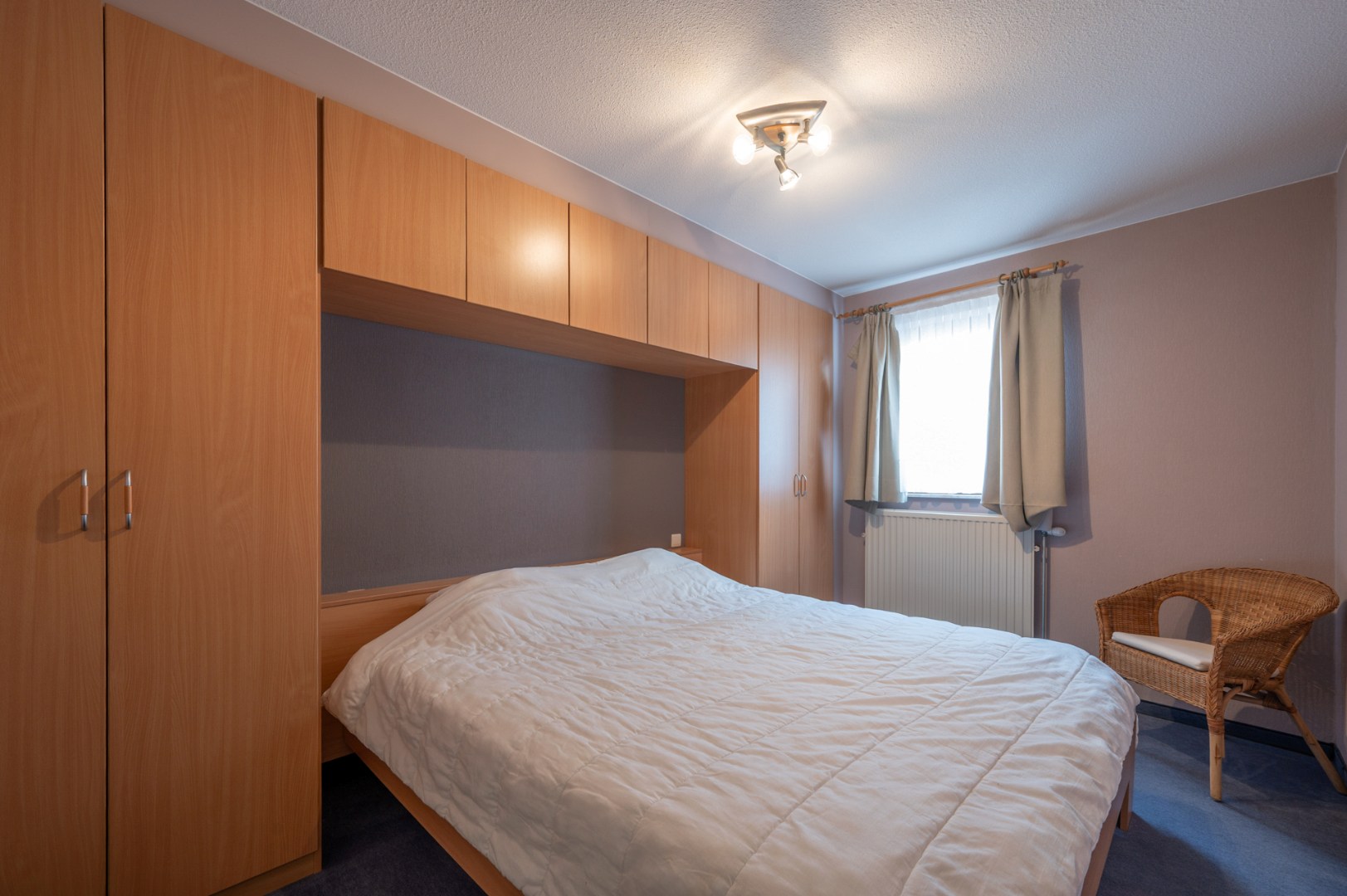 Uiterst ruim appartement met 3 slaapkamers en 2 badkamers 