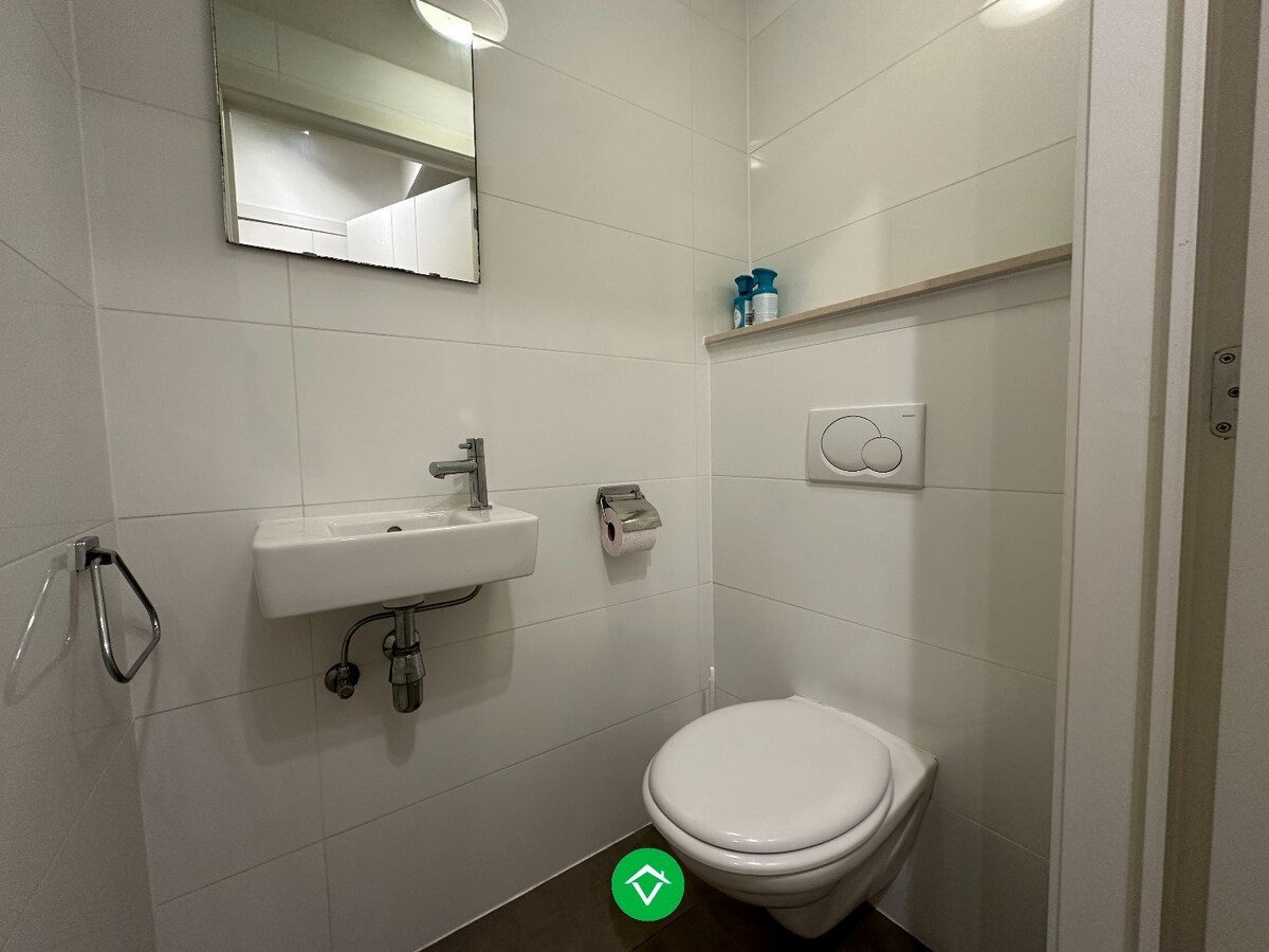 Instapklaar appartement met autostaanplaats te huur in Koekelare 