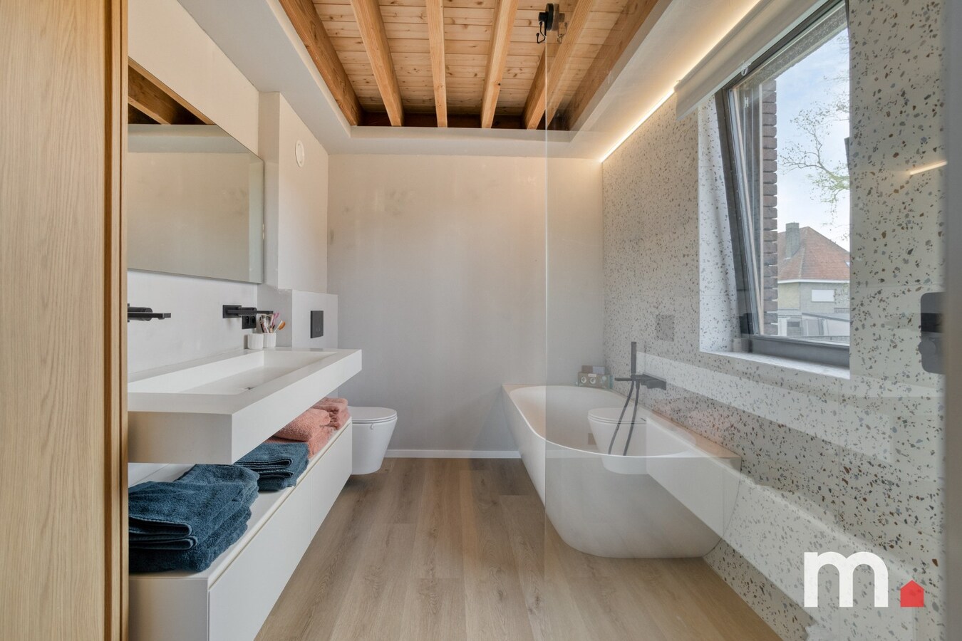 Unieke Villa te Lendelede met 5 slaapkamers met hoogwaardige afwerking ! 