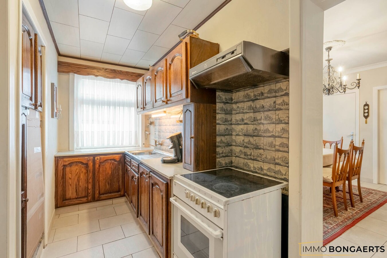 Te renoveren woning met 3 slaapkamers 