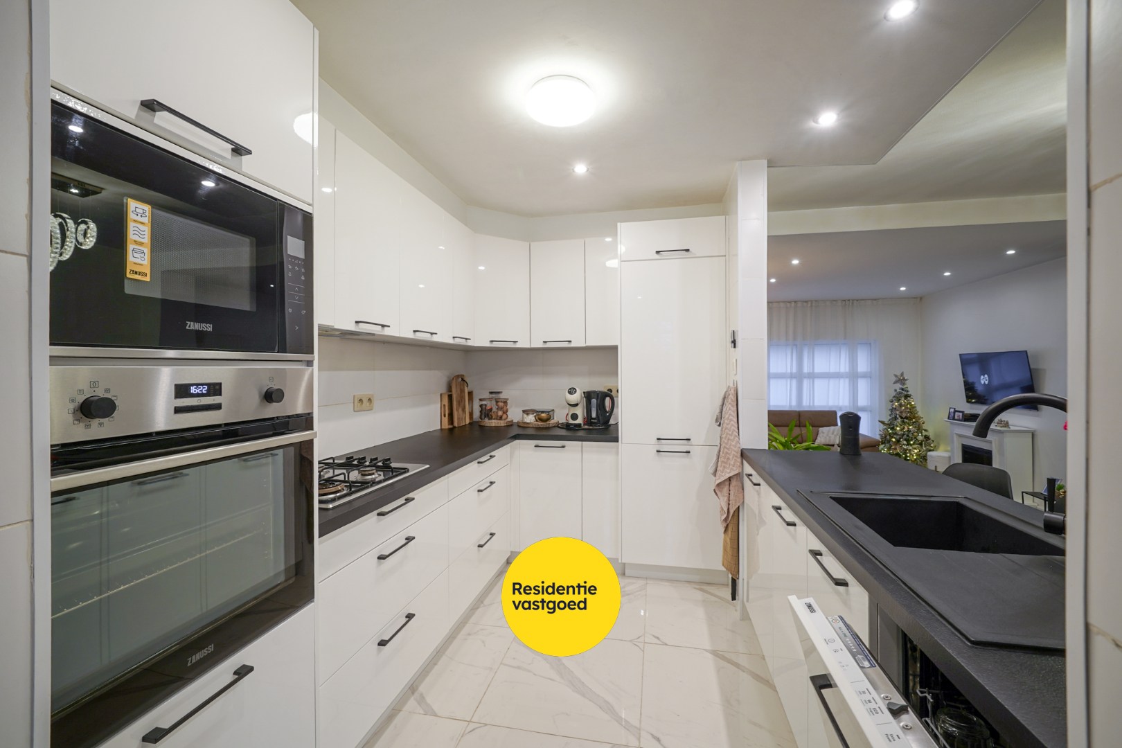 Instapklare woning met diepe tuin te Oostende 