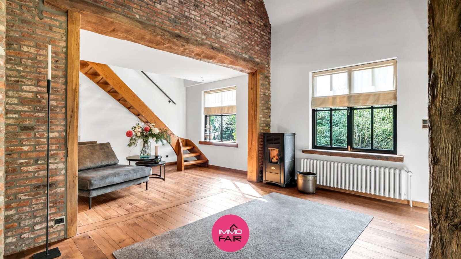 Exclusieve, karaktervolle villa met authentieke elementen in rustige, bosrijke omgeving 