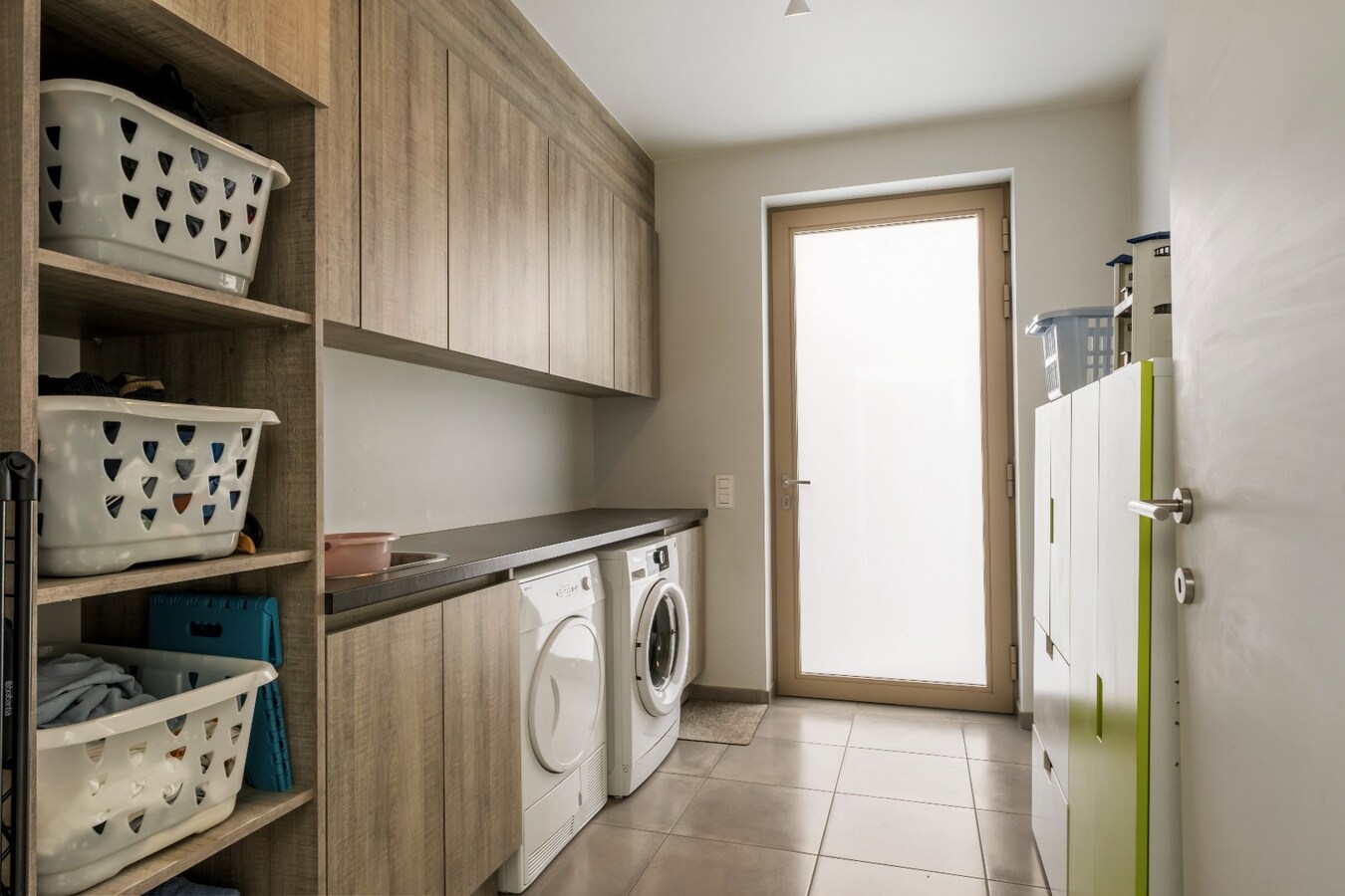 Fantastische instapklare woning met grote tuin te Heule ! 