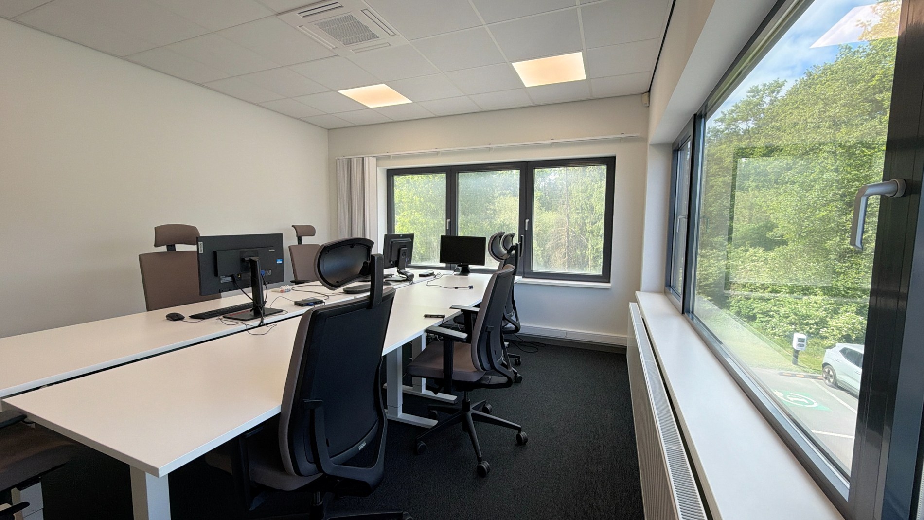 Kantoren met opslagruimte te huur vlakbij E34 in Turnhout