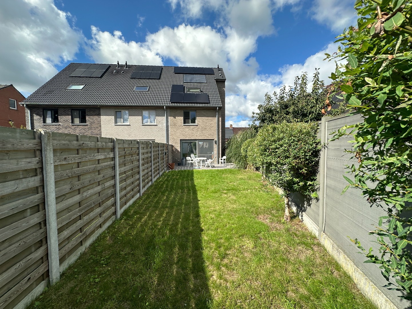Perfect uitgeruste energiezuinige woning met 4 slpk, tuin en garage, Torhout 