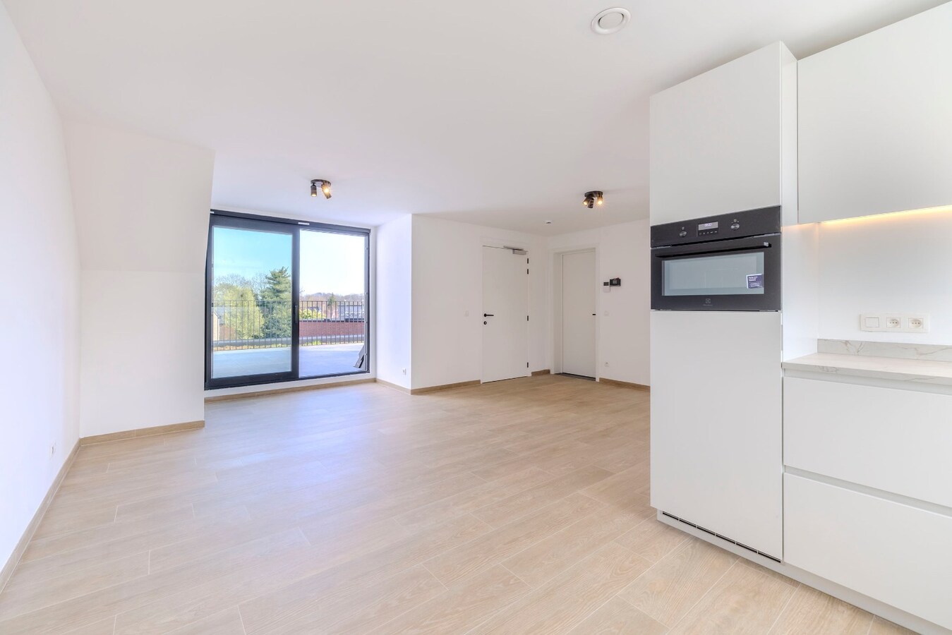 Nieuwbouwappartement - 2 slpks - staanplaats - lift - toplocatie 