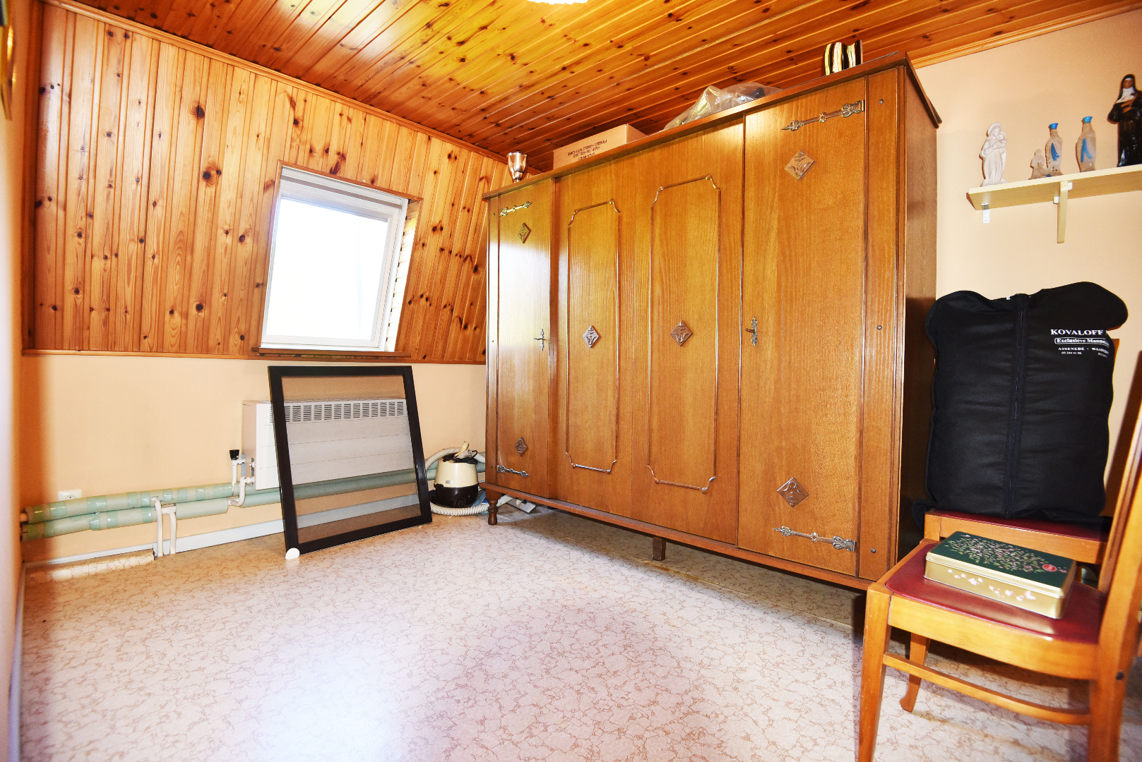 Te renoveren woning op 431m²  te centrum Waarschoot 