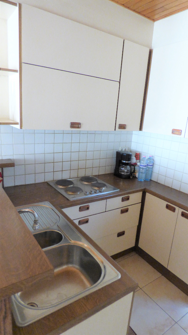 Charmante en verrassend ruime halfopen woning te Kuurne 