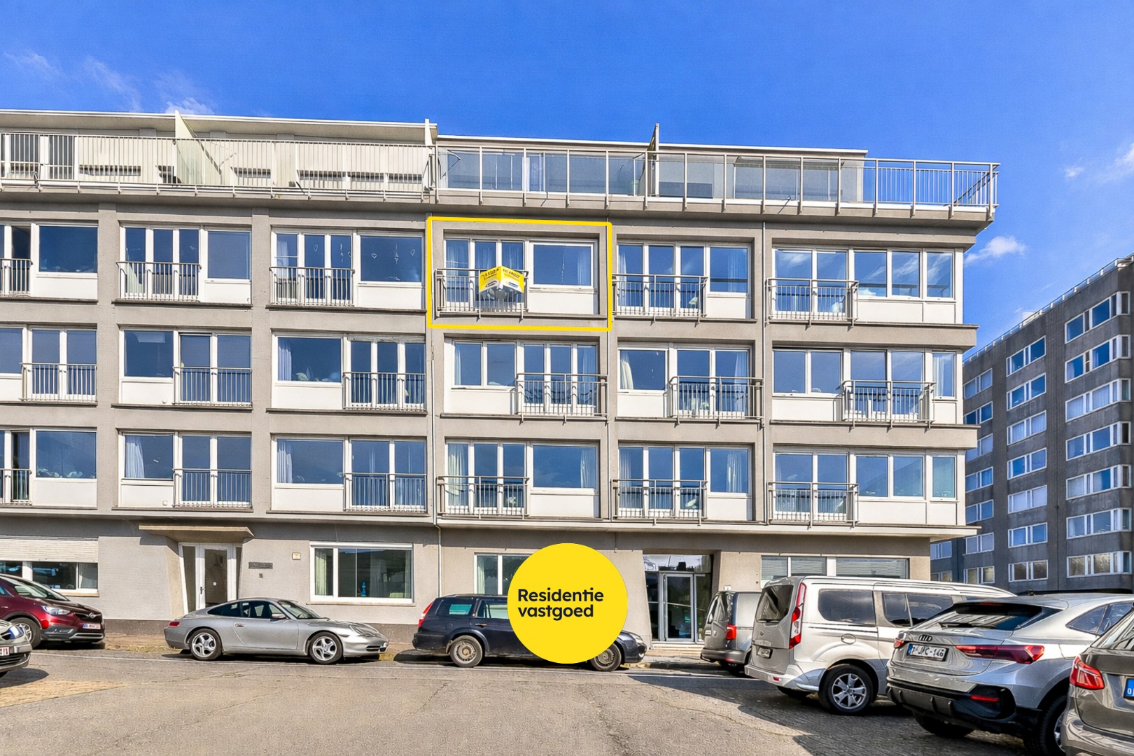 Instapklaar twee-slaapkamer-appartement op mooie locatie 