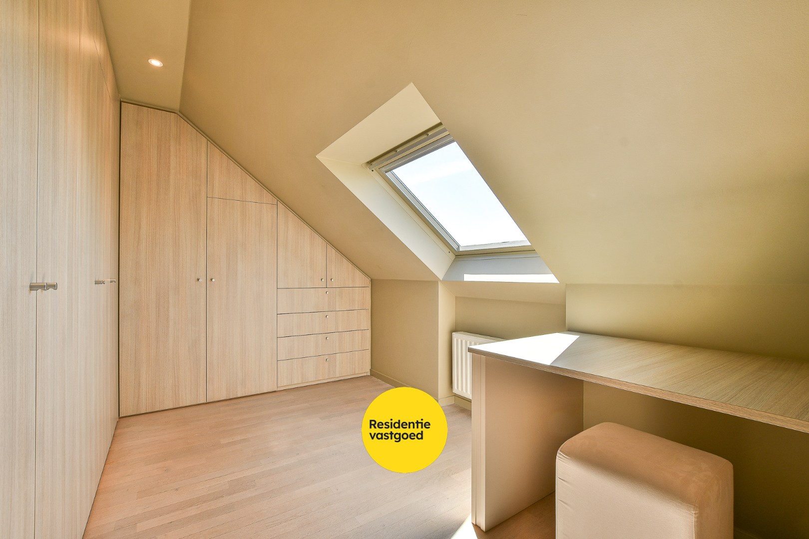 Prachtige villa in rustige woonwijk te De Haan - Klemskerke te koop! 