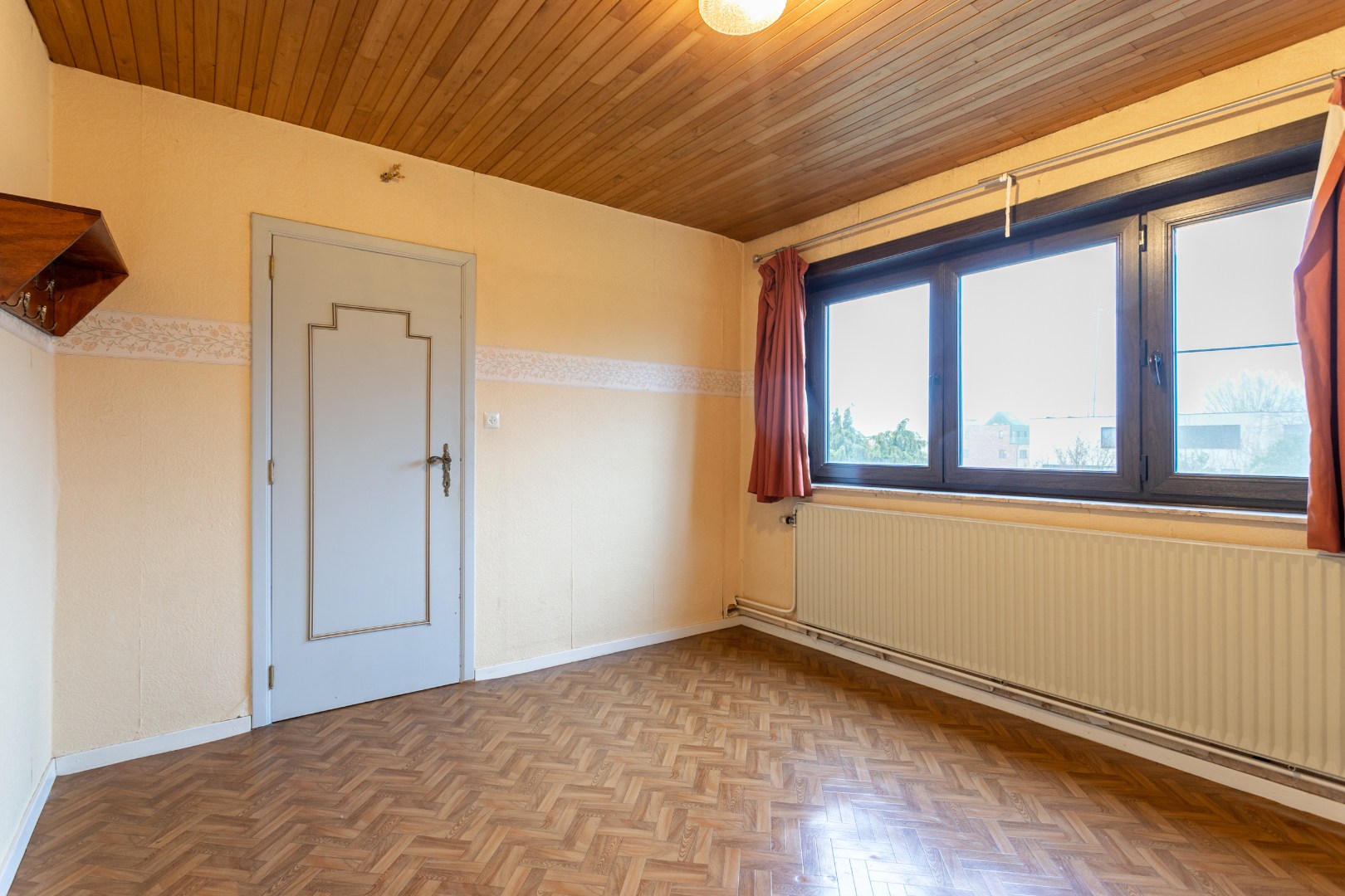 Woning met 3 slpk, garage en tuin 