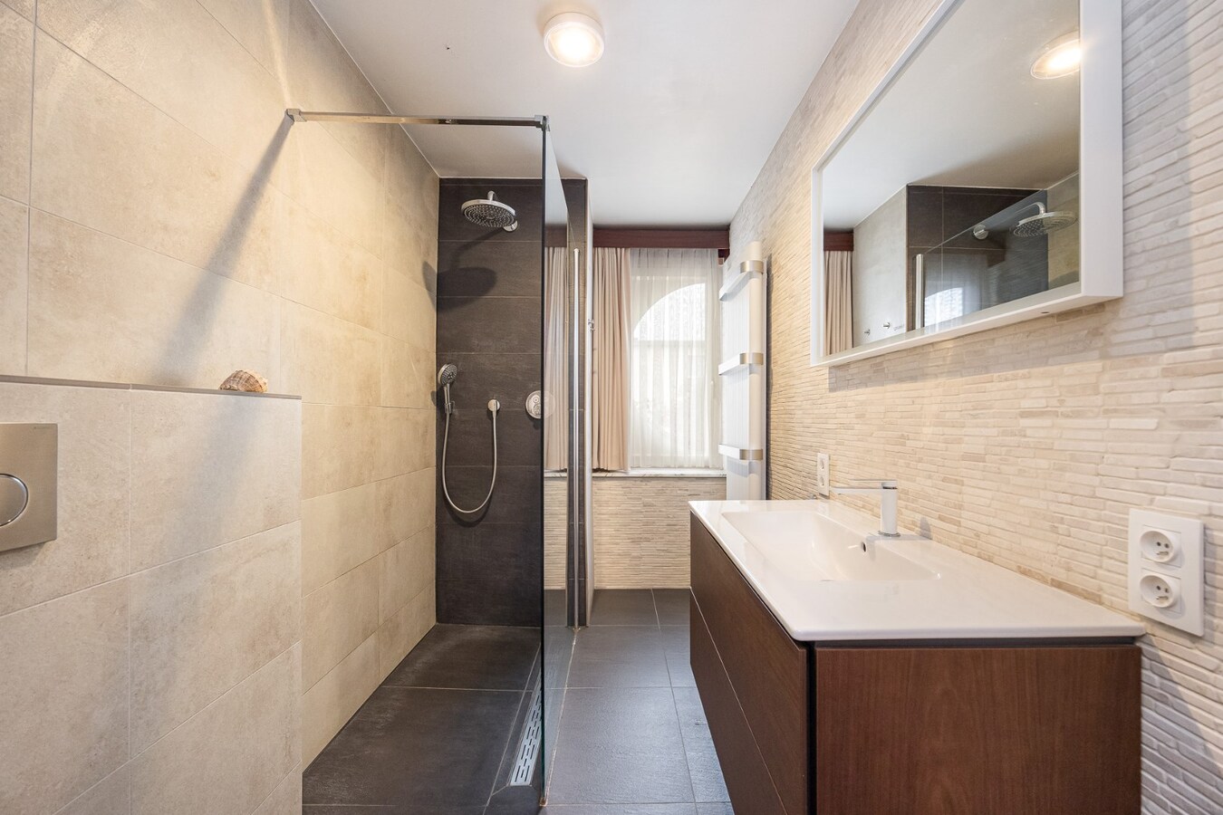 Belle époque woning met garage en tuin nabij 't Rivierenhof! 