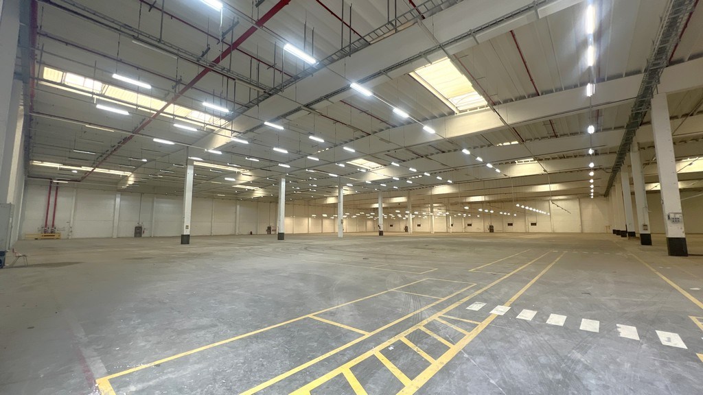 Logistiek magazijn te huur in bedrijvenpark Waregem-Zuid
