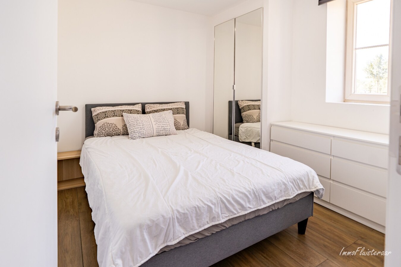 Veelzijdige woning met paardenstallen op ca. 2ha te Helchteren 