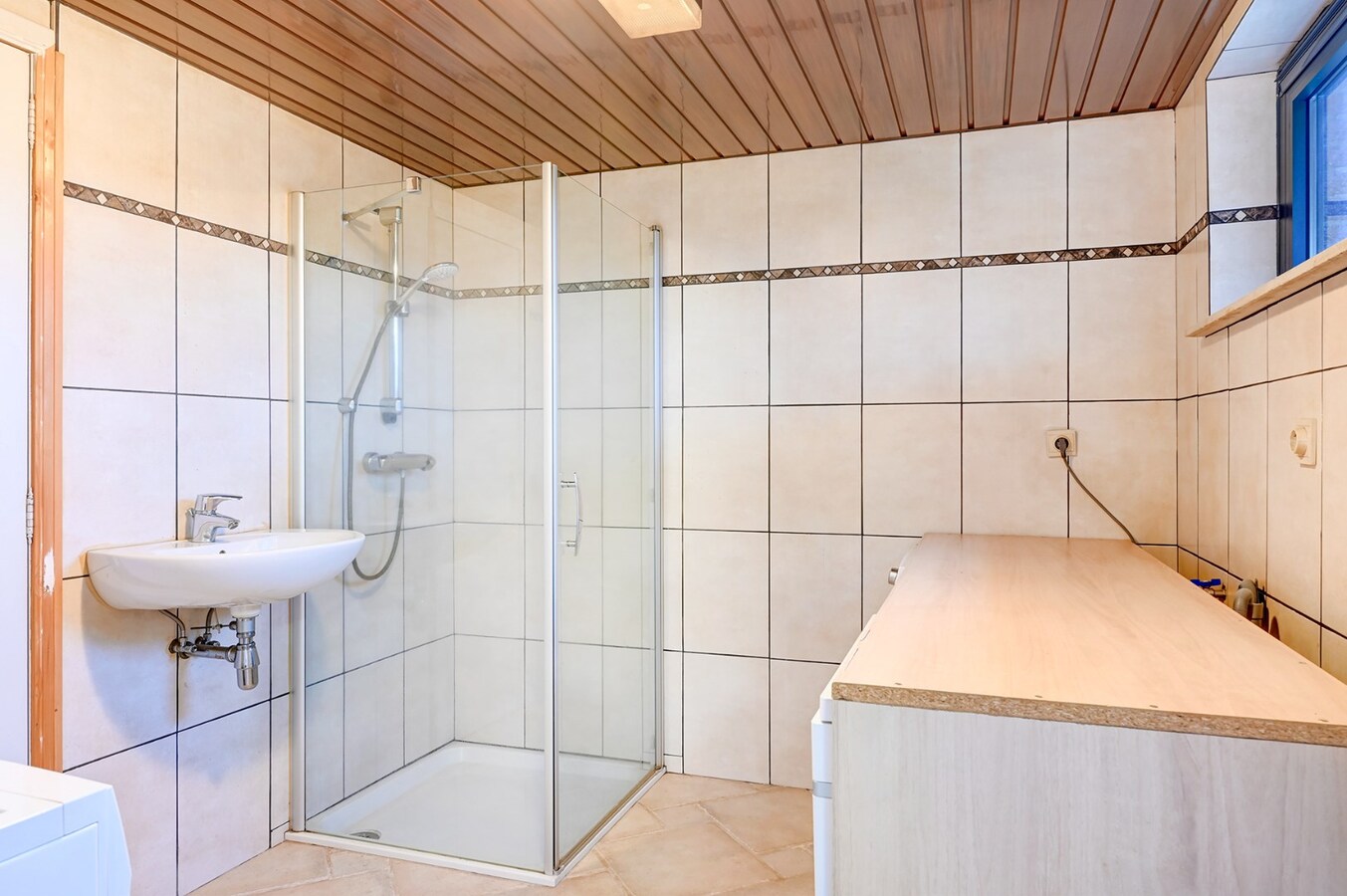 Goed onderhouden woning met drie slaapkamers 