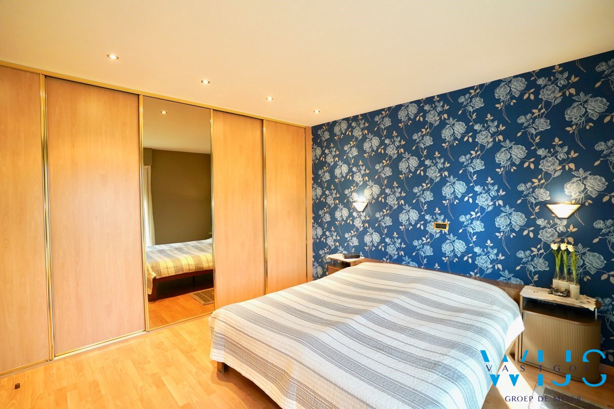 Multifunctioneel woonhuis met magazijn/praktijkruimte te ERTVELDE ! 