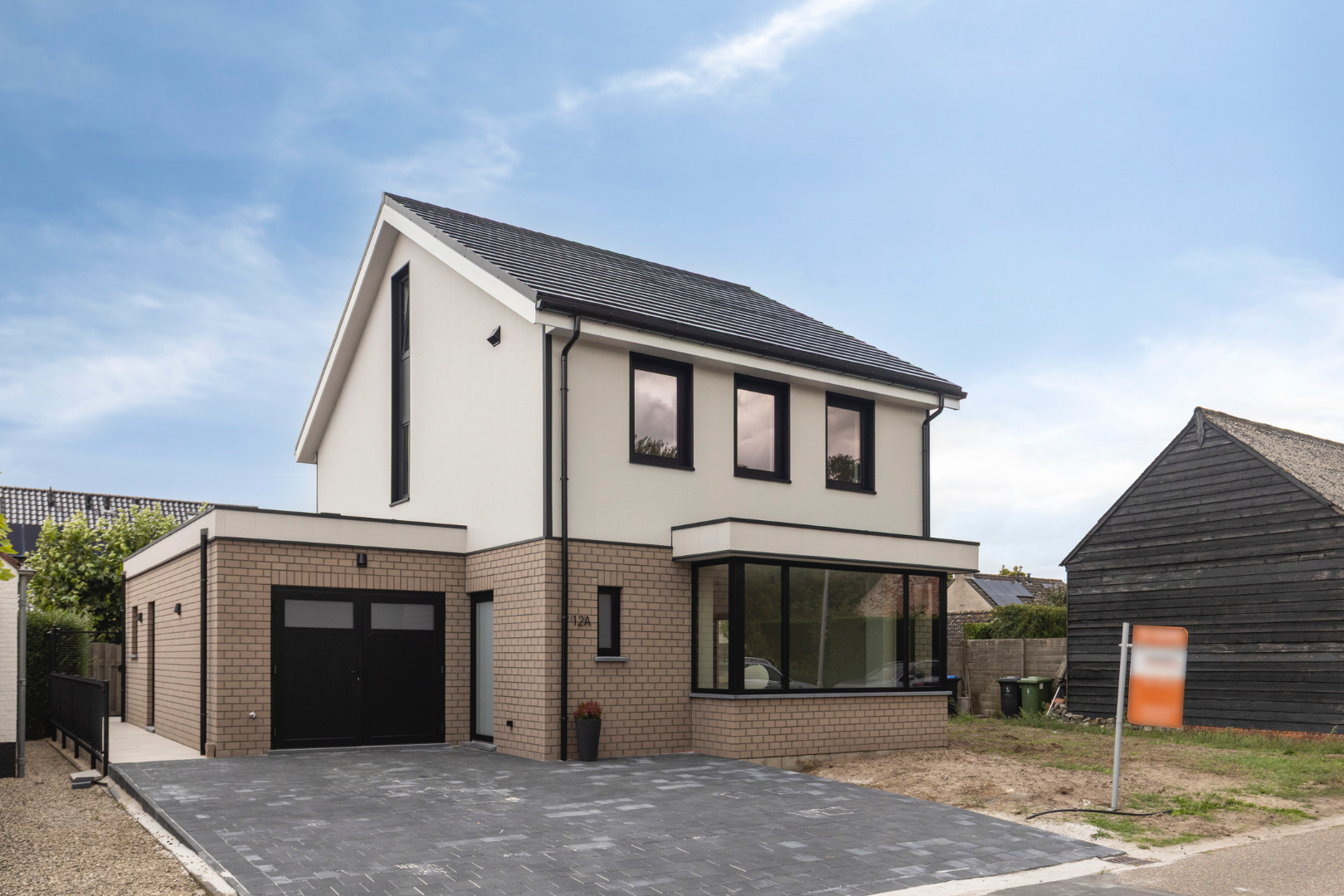 Heikant (NL) – Moderne vrijstaande woning met verrassend veel ruimte, energiezuinig comfort en mogelijkheden voor werken aan huis 