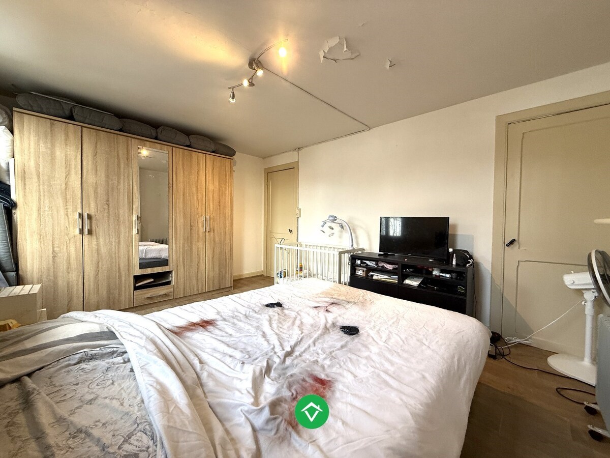 Gezellige rijwoning met 2 slaapkamers en tuin te centrum Roeselare 