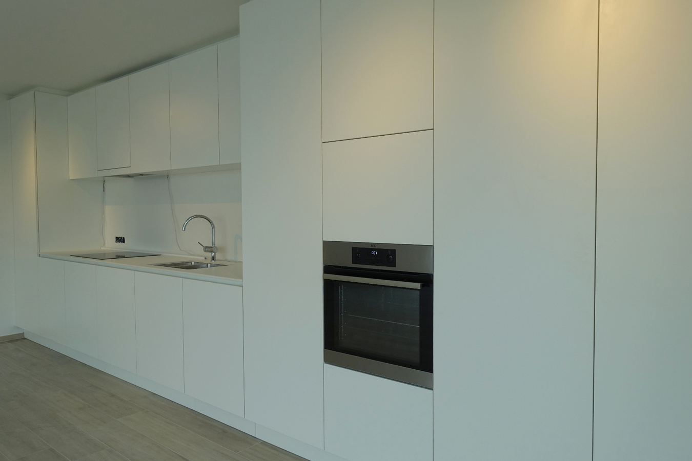 Kwalitatief nieuwbouwappartement met  enorm terras 