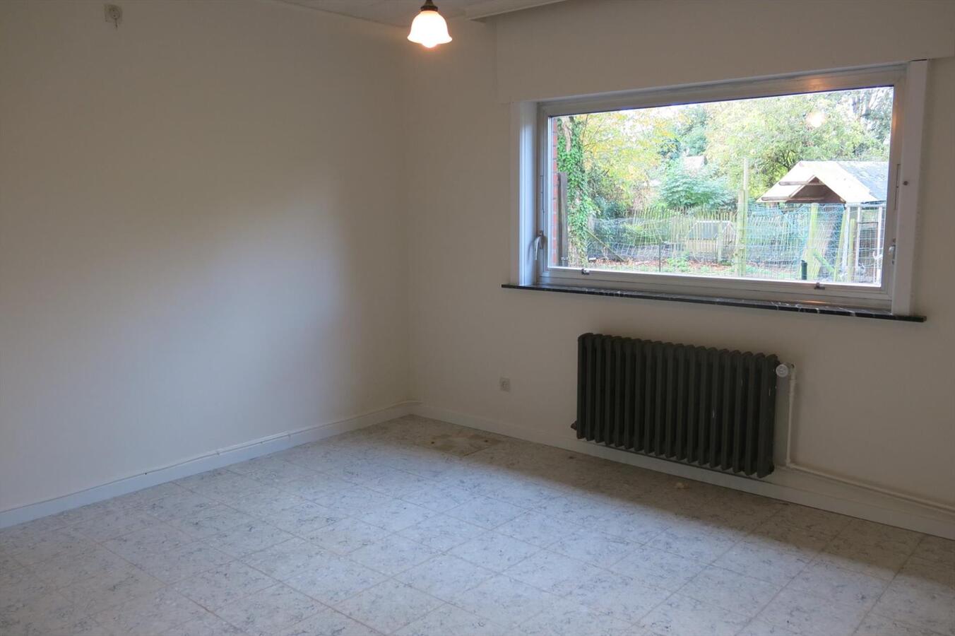 Uitstekend gelegen gelijkvloerswoning met drie slaapkamers 