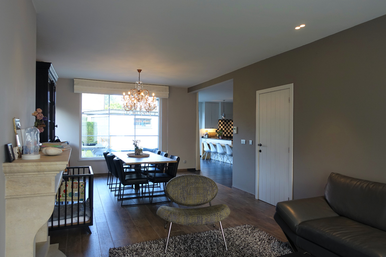 Sublieme gerenoveerde hoekwoning op rustige ligging 