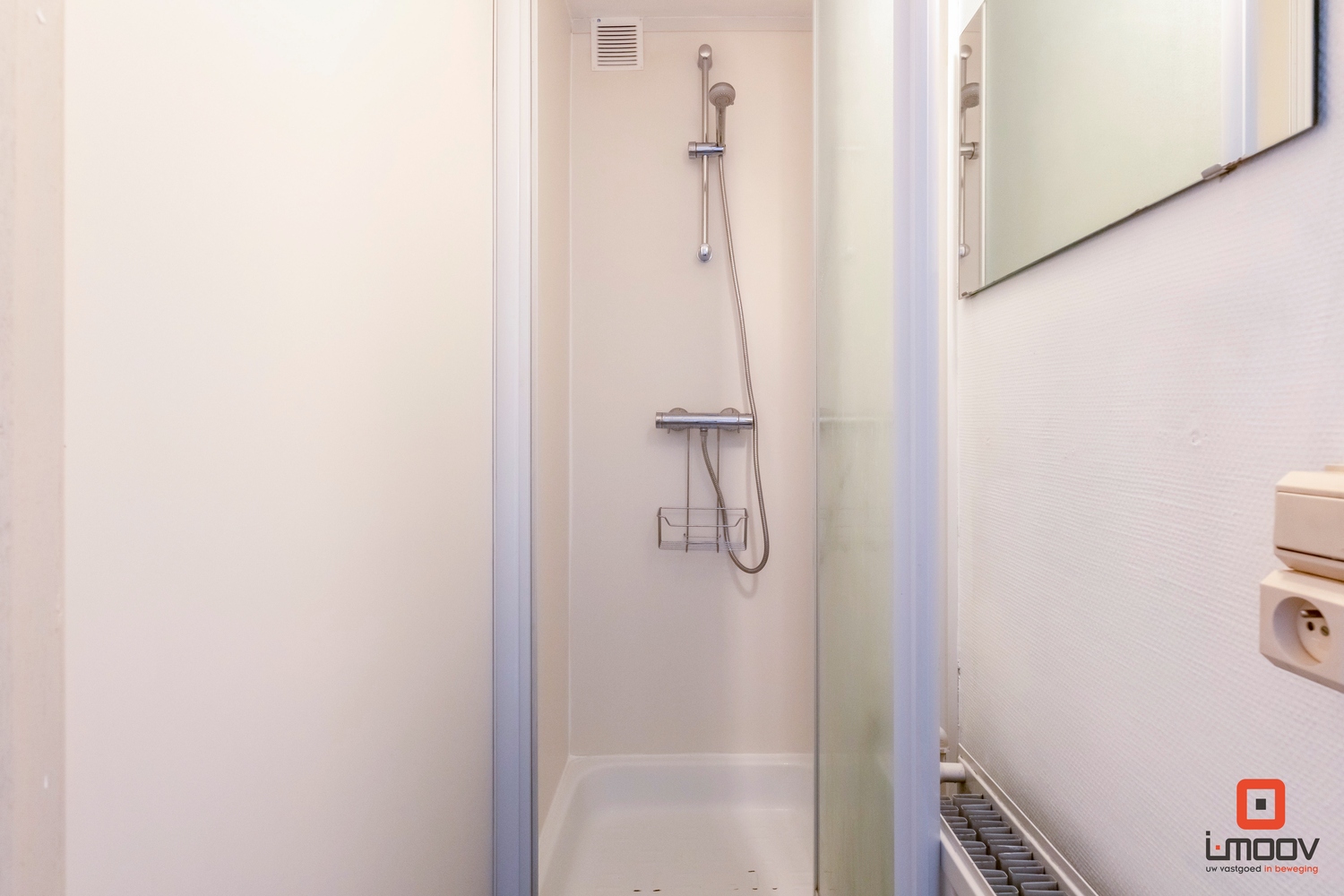 UZ: Opbrengsteigendom met 7 kamers 