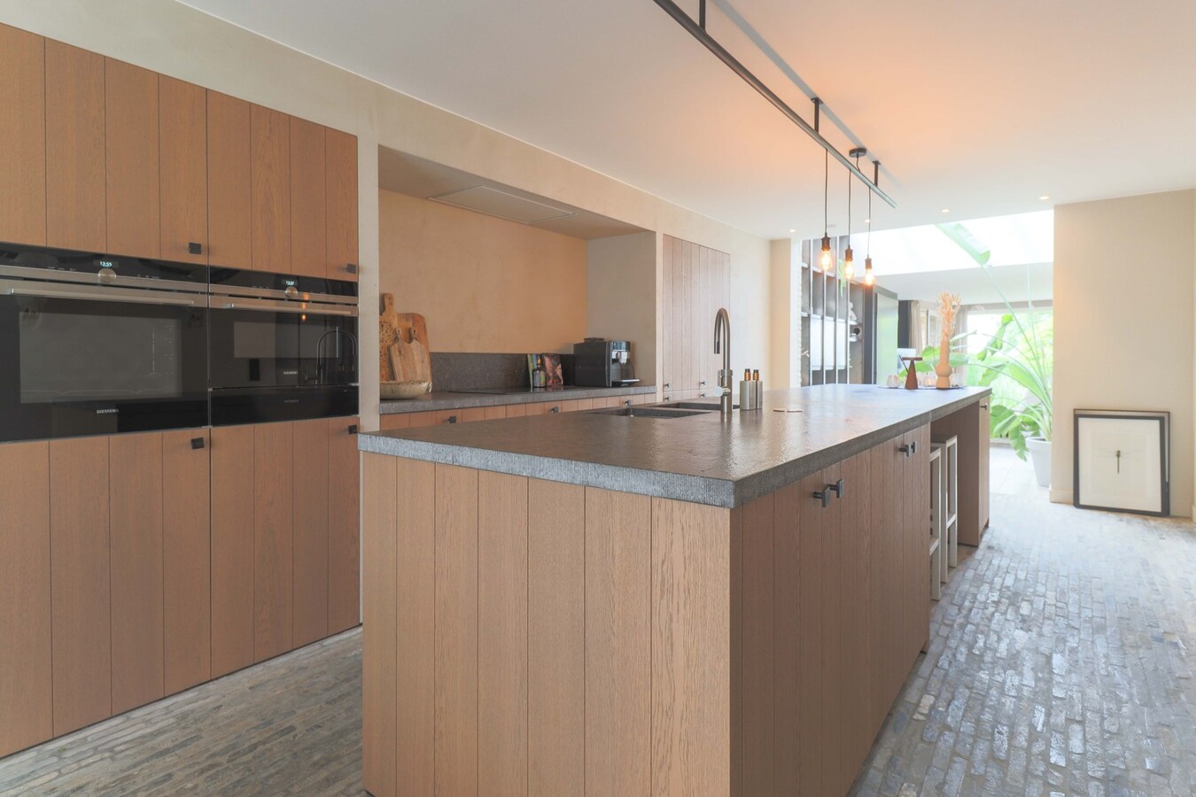 Unieke Villa te Moorslede met 5 slaapkamers op 726m² ! 