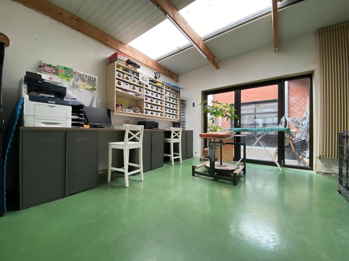 Alleenstaande woning met opslagruimte te Koekelare 