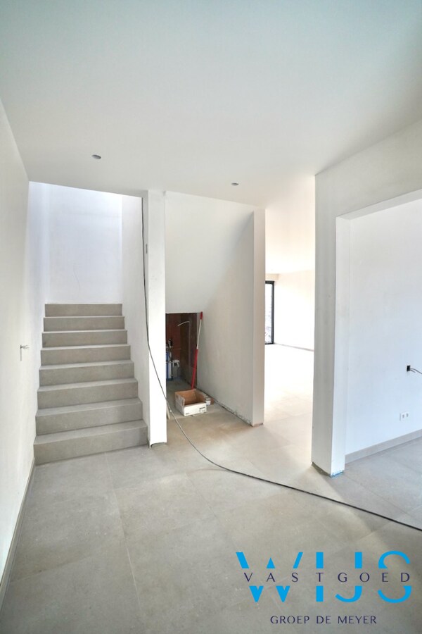 Nieuwbouw woning met 4 slaapkamers te Boekhoute ! 